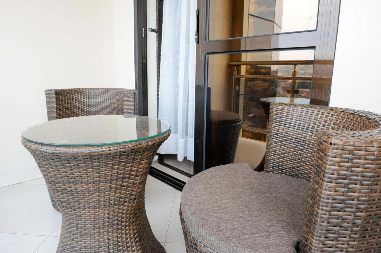 Eric Wilkins Apartments Lubowa Экстерьер фото